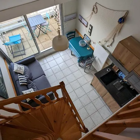 Duplex Near The Lägenhet